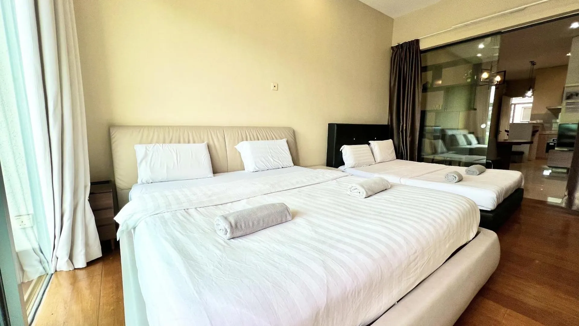 Margo Istay - The Loft Imago Kota Kinabalu Malaysia