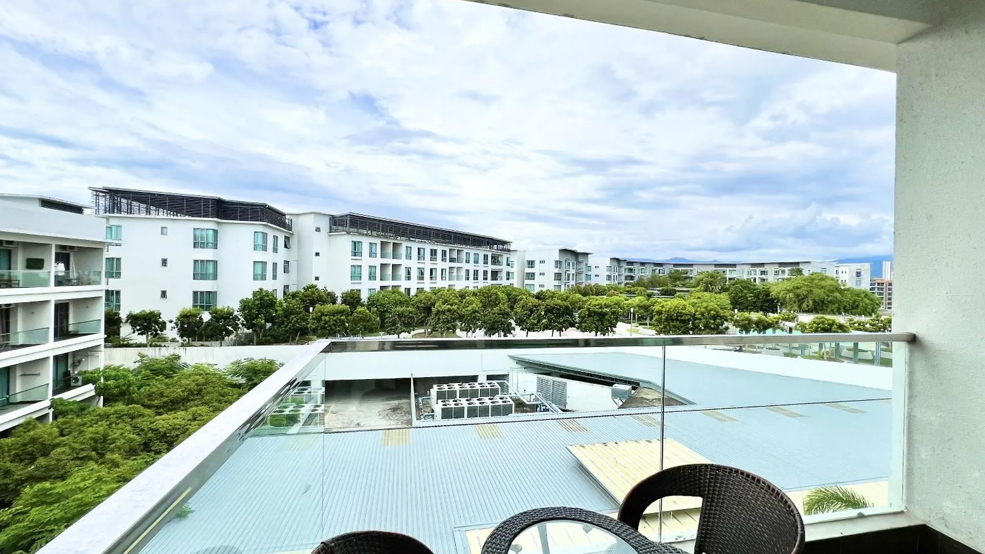 Margo Istay - The Loft Imago Kota Kinabalu 2*,  Malaysia